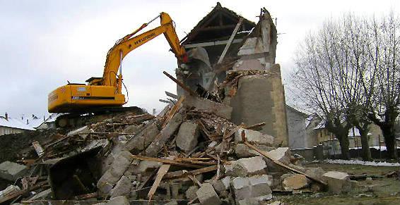 Terrassements, démolitions et nettoyage de fossés