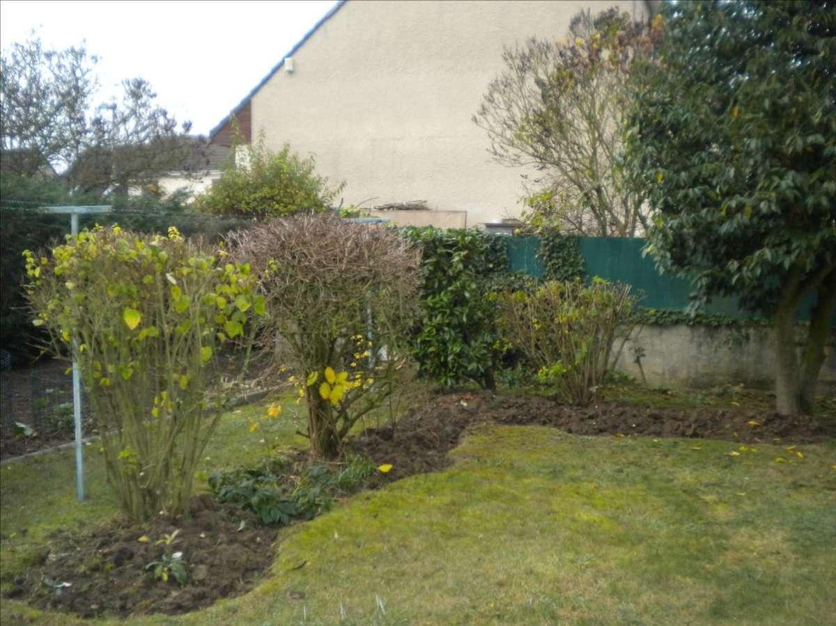 Création de massif avec Eric Fligny à Montfermeil