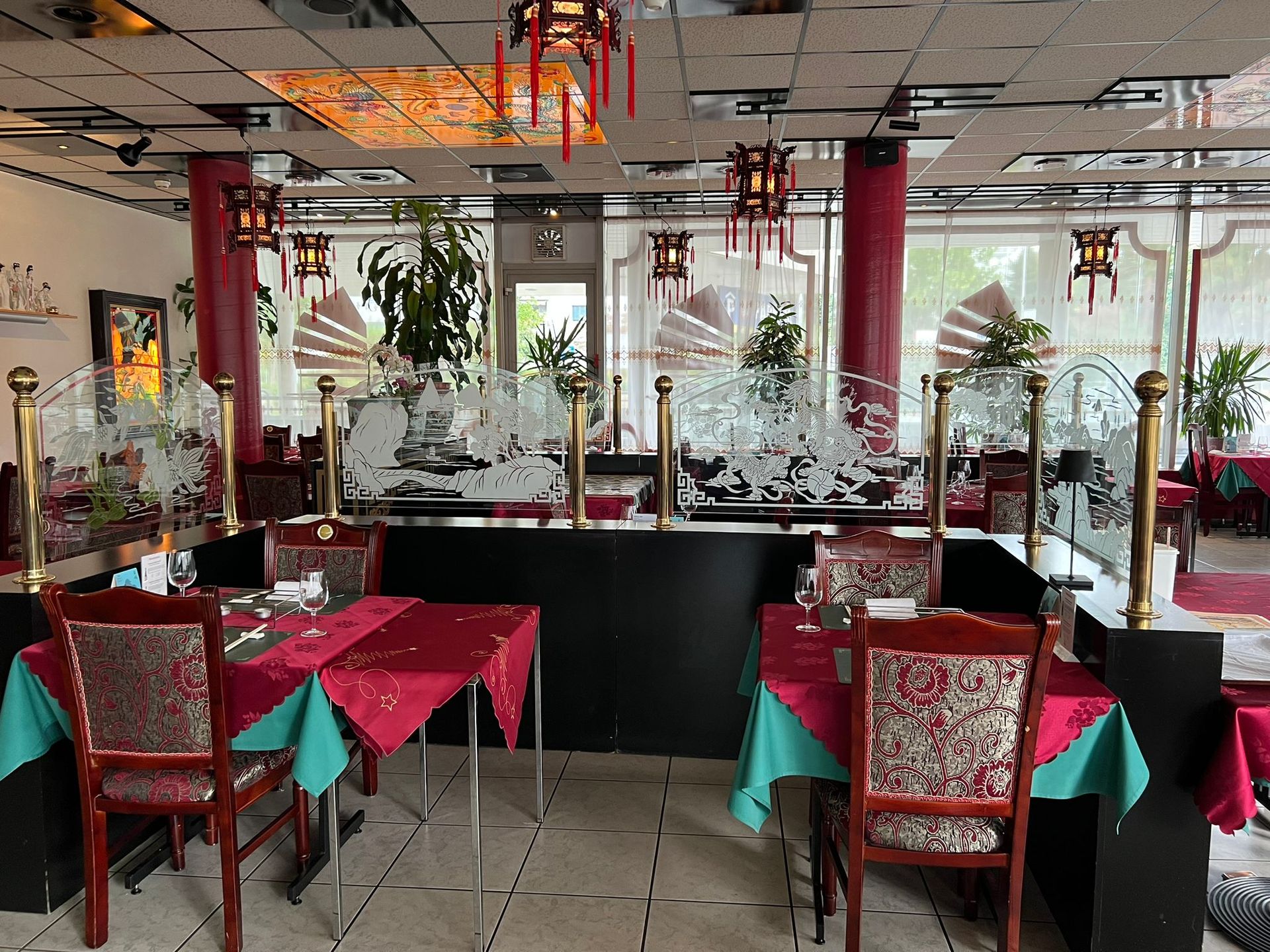 Chinesische Spezialitäten Restaurant Hong Kong Dragon