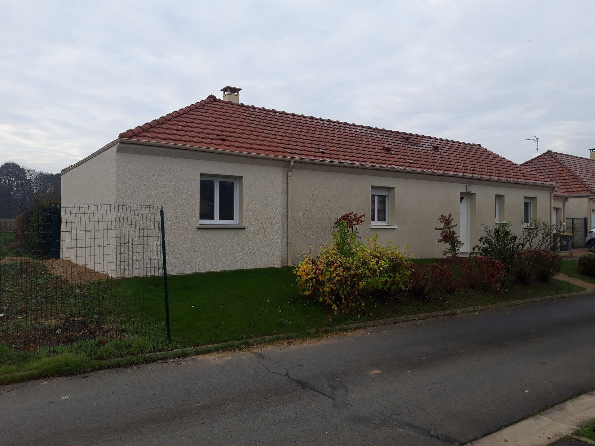 Maison à étage à Juvigny