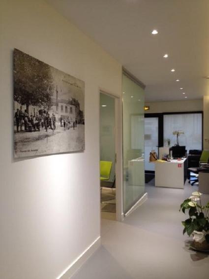 Spécialiste des maladies et de la chirurgie des yeux et des paupières