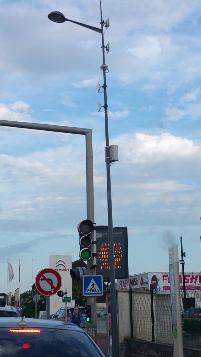 Multiple relayage pour réseau Data et Vidéo