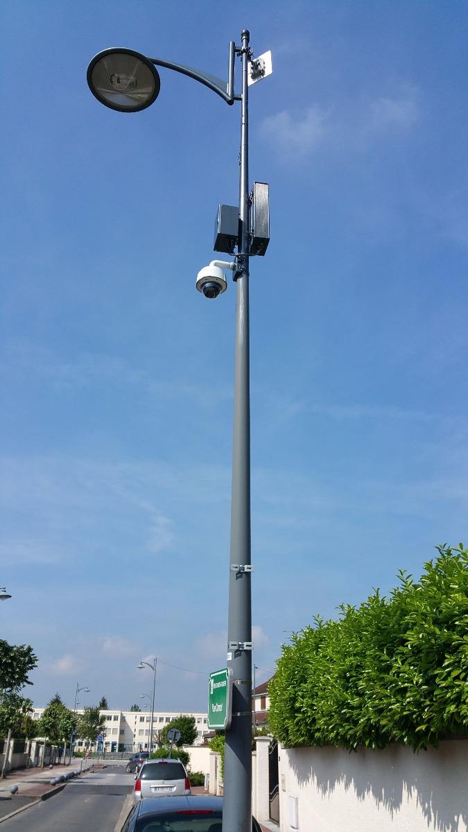 Vidéo protection avec alimentation sur bloc chargeur batterie