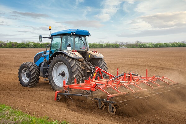 חלקי חילוף לטרקטורים