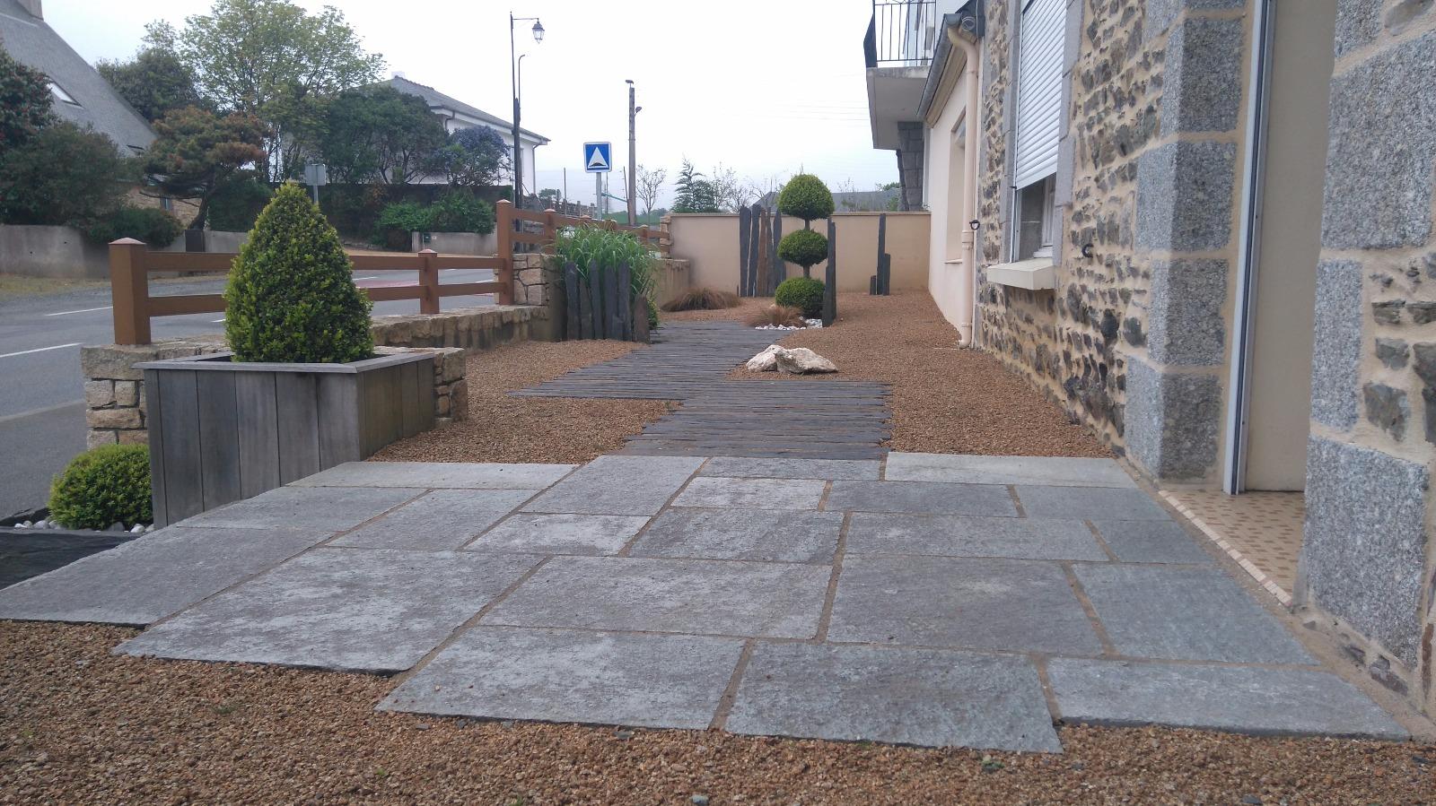 parvis d'accueil en luzerne