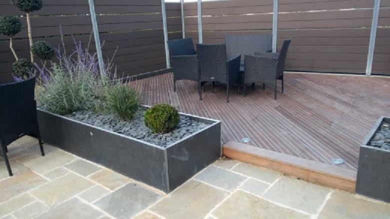 Pose de brise vue en composite