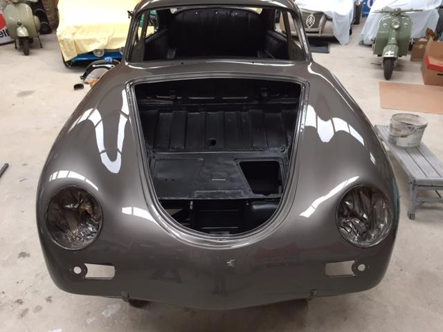 38-Porsche sur barbecue -carrosserie Martin