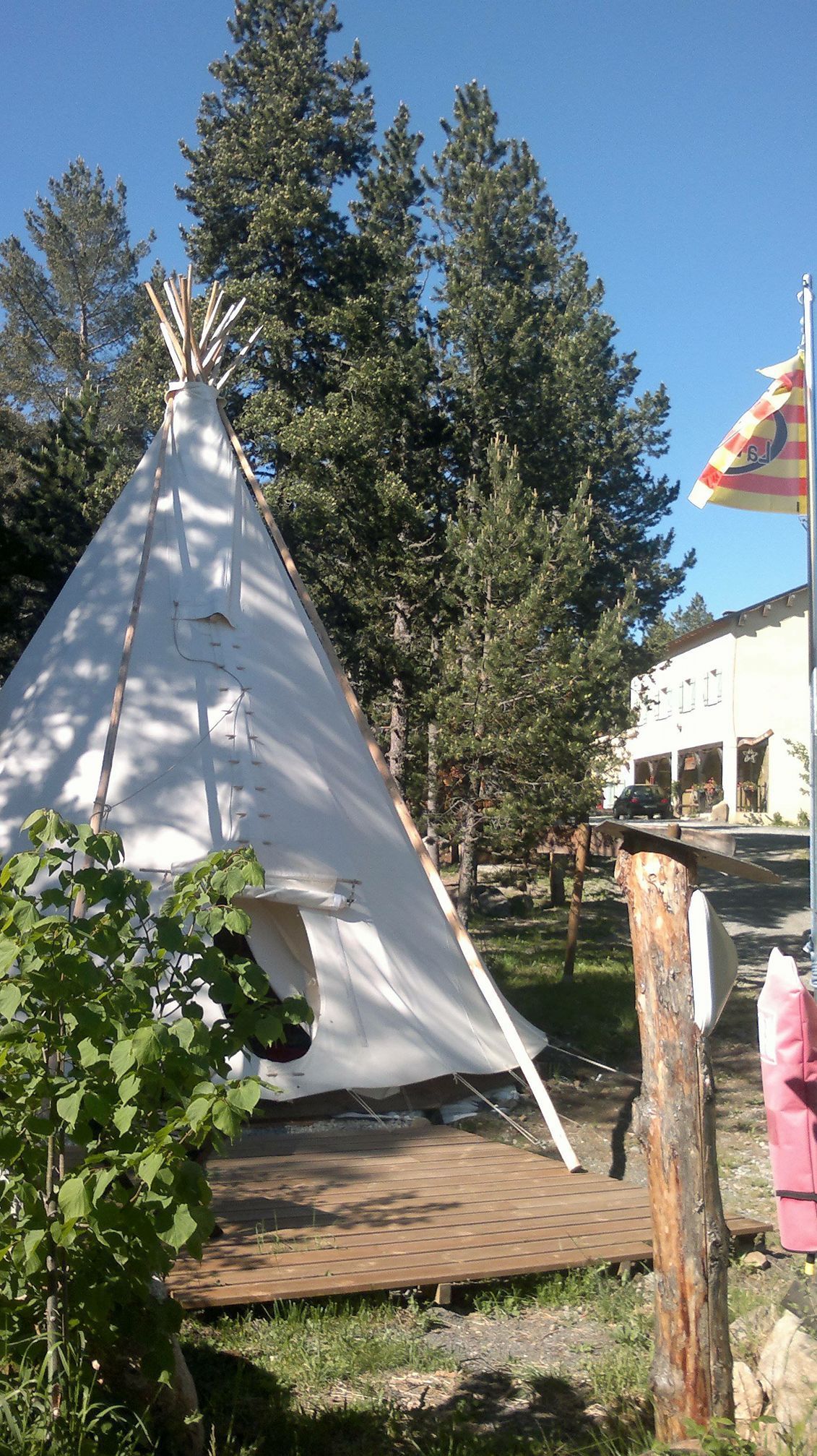 Un tipi en pleine nature