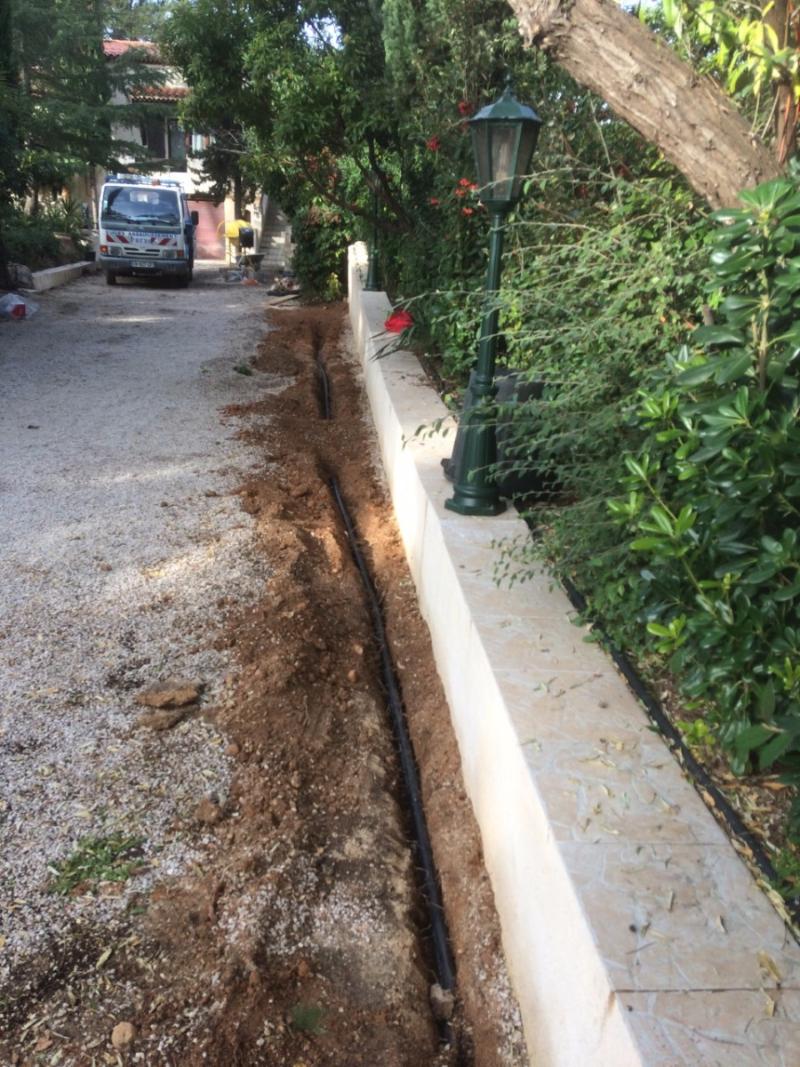 CUGES ASSAINISSEMENT à Cuges les Pins - Tranchée