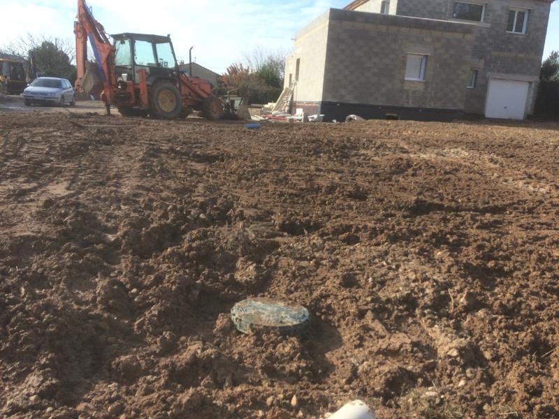 CUGES ASSAINISSEMENT à Cuges les Pins - Rebouchage d'un épandage