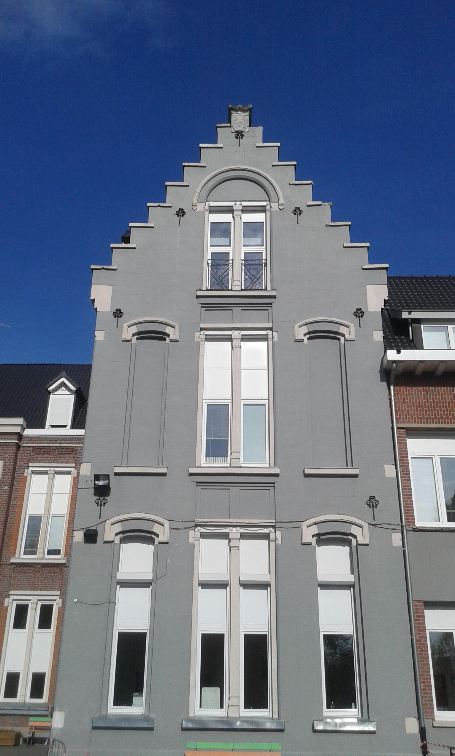 Façade de bâtiment historique