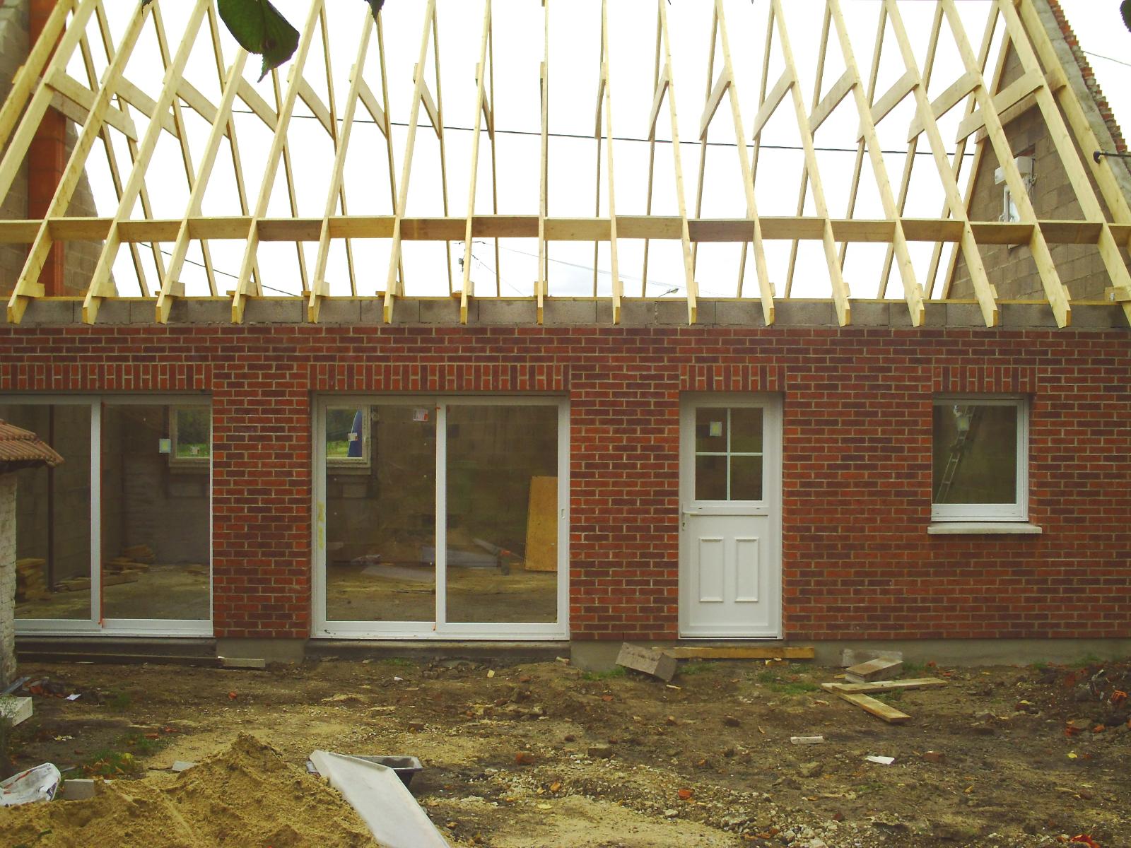 Construction d'une maison en brique