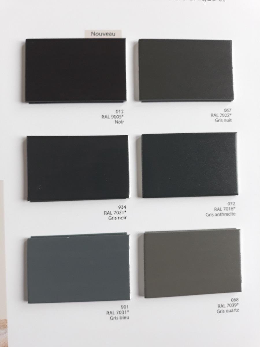 Brochure qui présente le choix de couleur des produits PVC