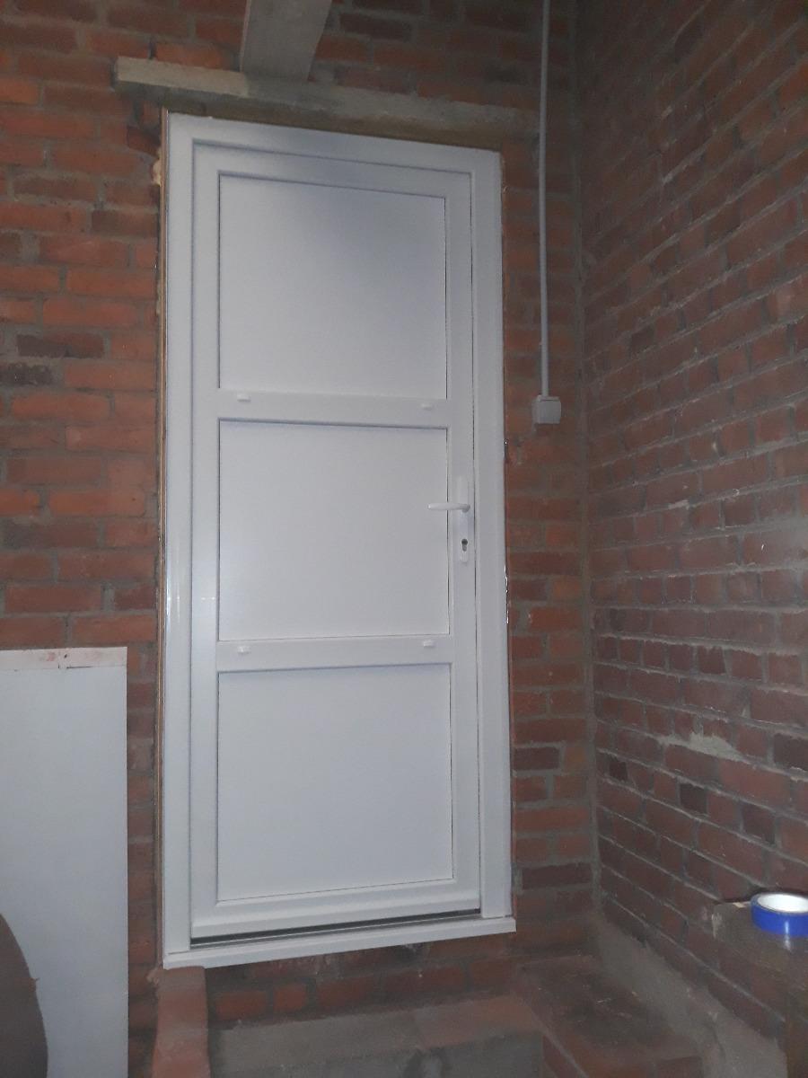 Porte de service blanche à cadre