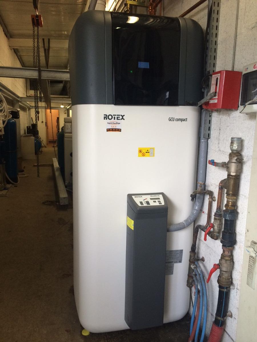 Pose d'une chaudière gaz condensation combiné solaire ROTEX - Station