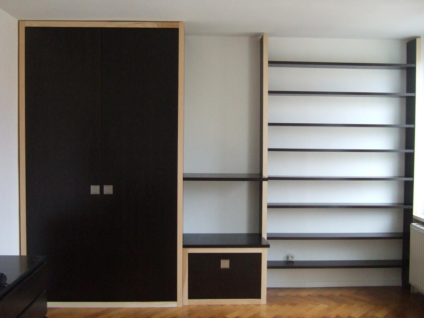 placard replaqué frêne teinté