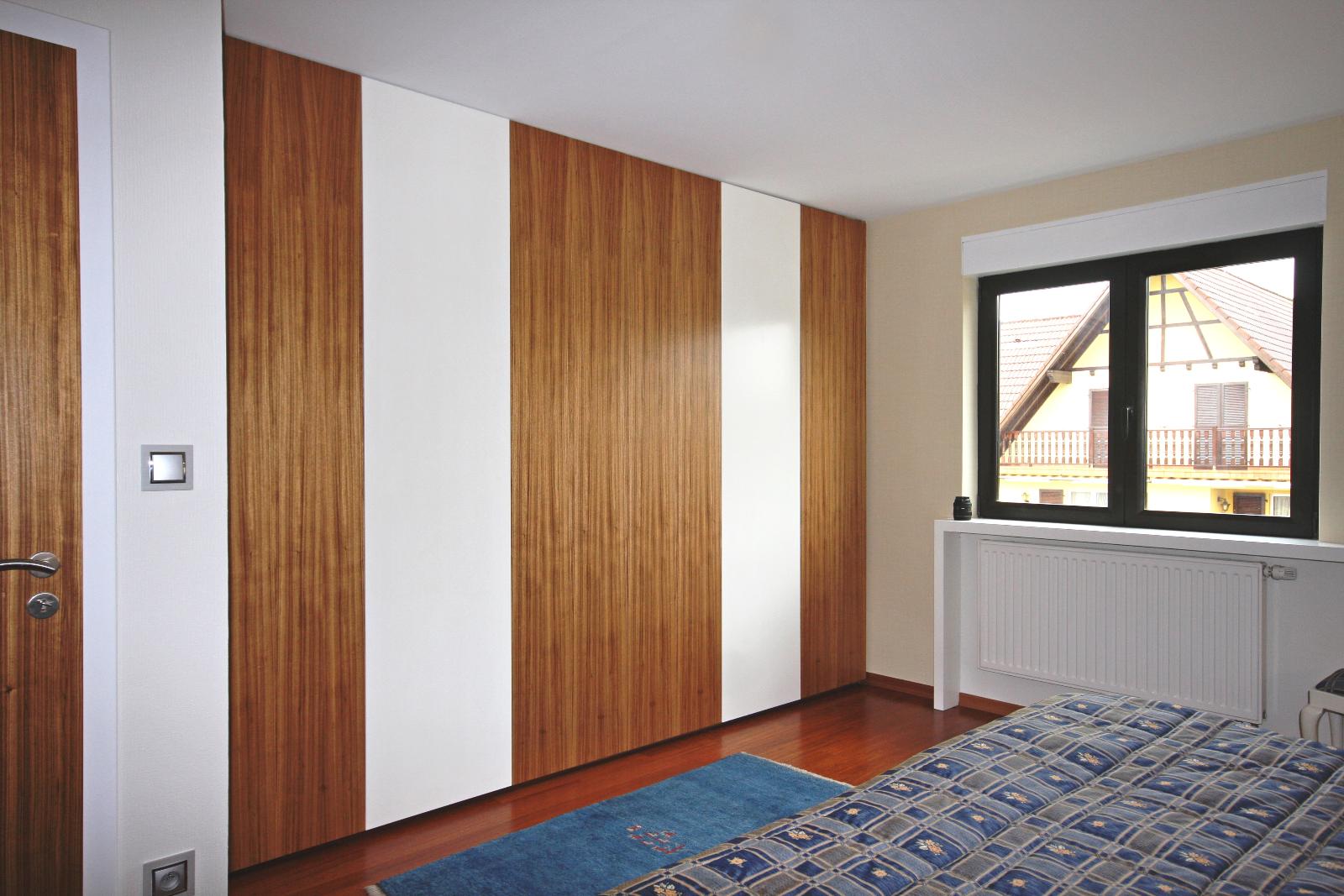 Placard porte toute hauteur