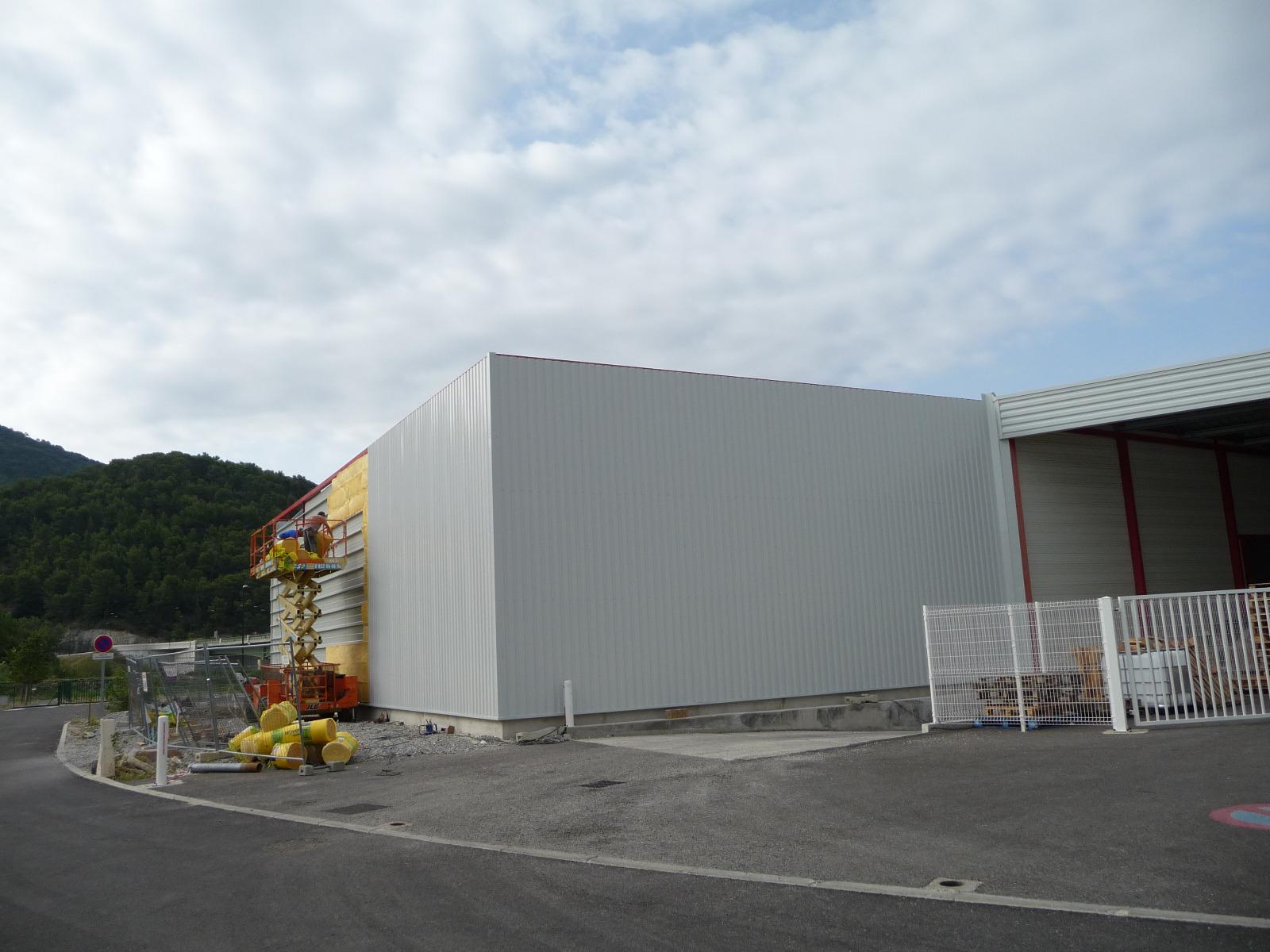 Batiment d'activité (26)