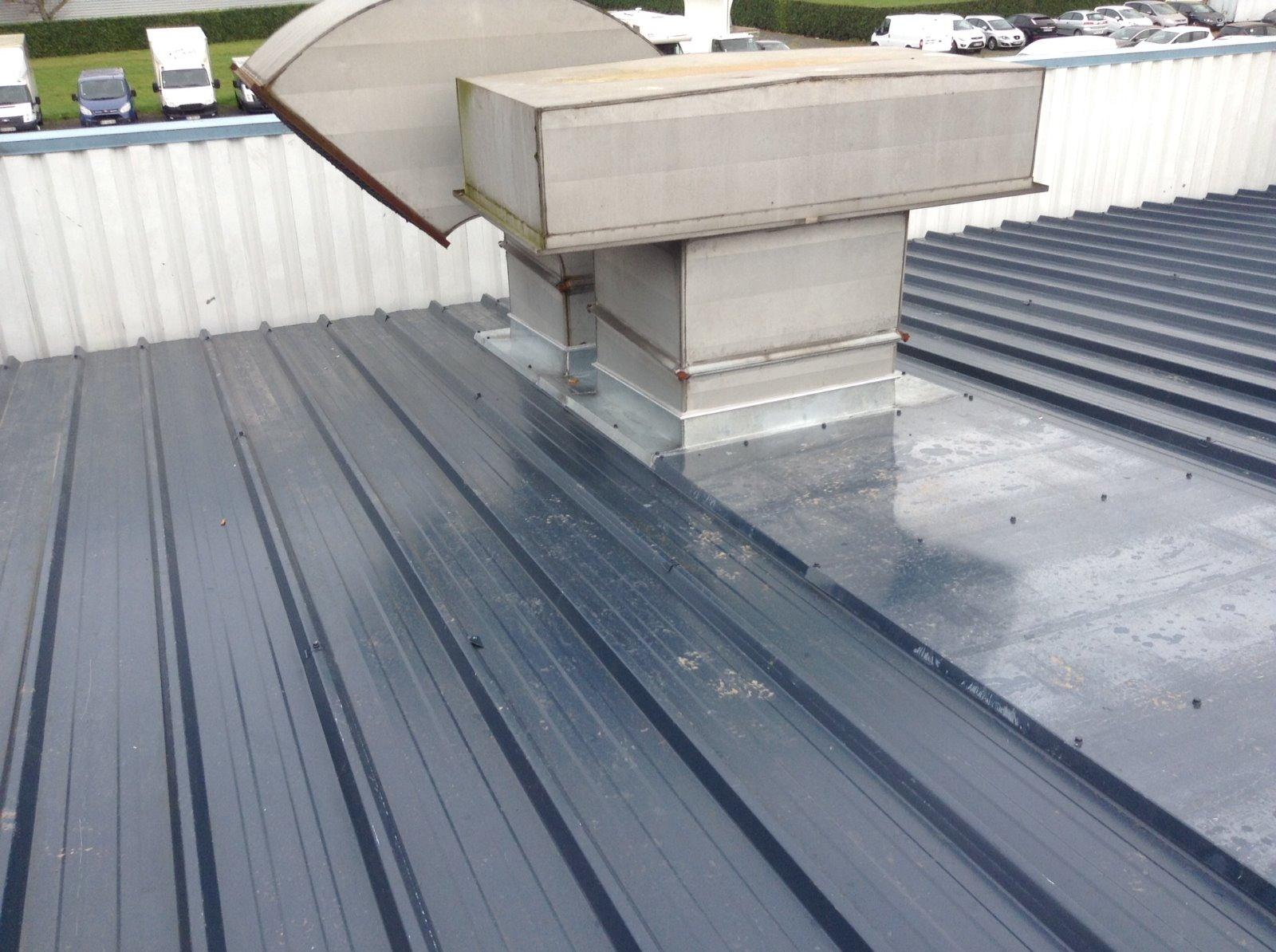 Réalisation d'une souche de cheminée en bac acier