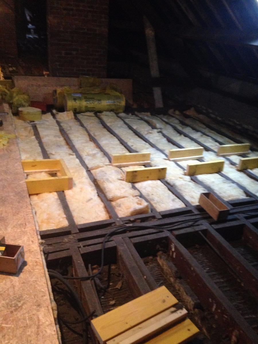 Isolation des combles et aménagement de passerelle