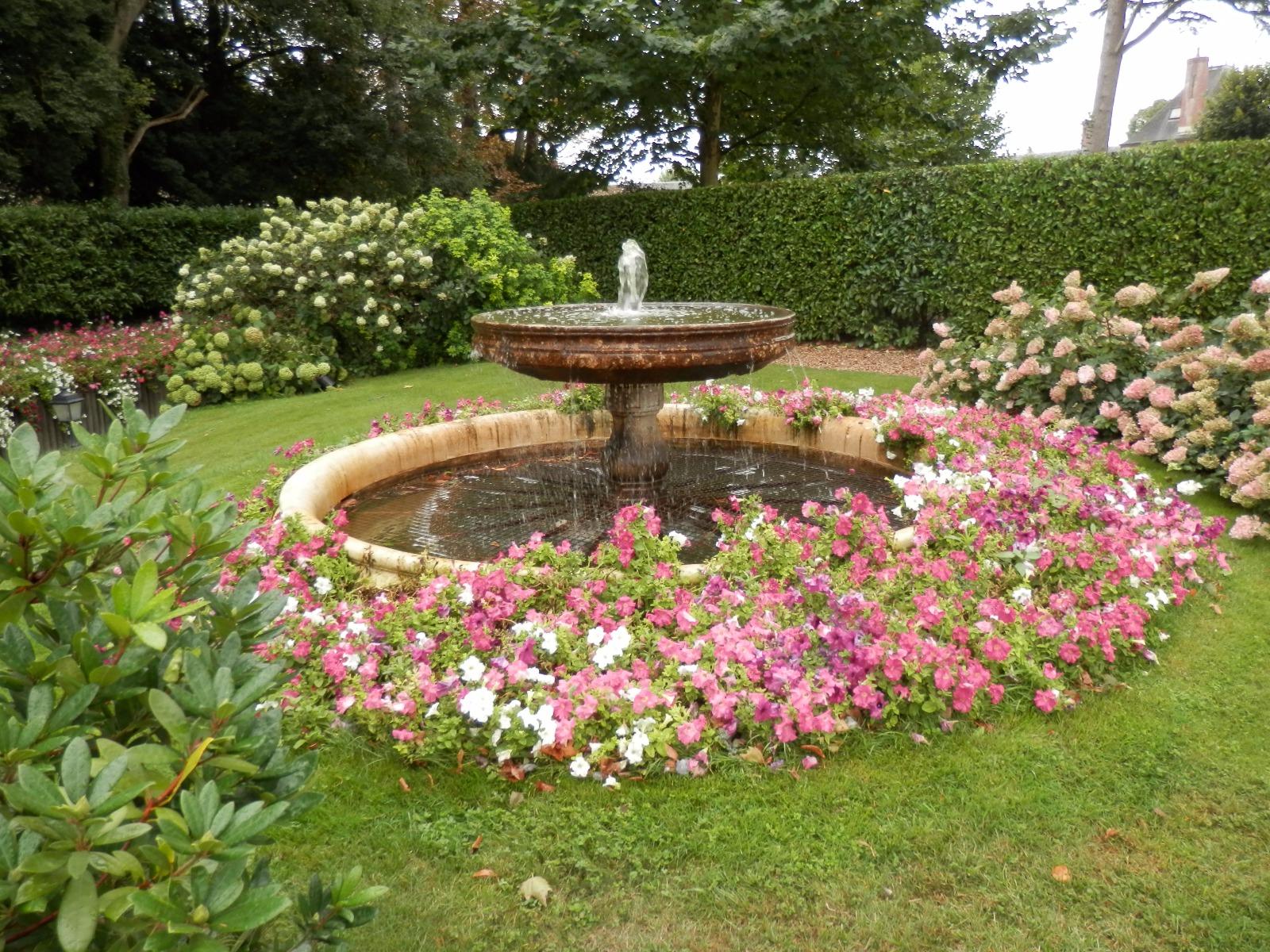 restauration en pierre d'une fontaine
