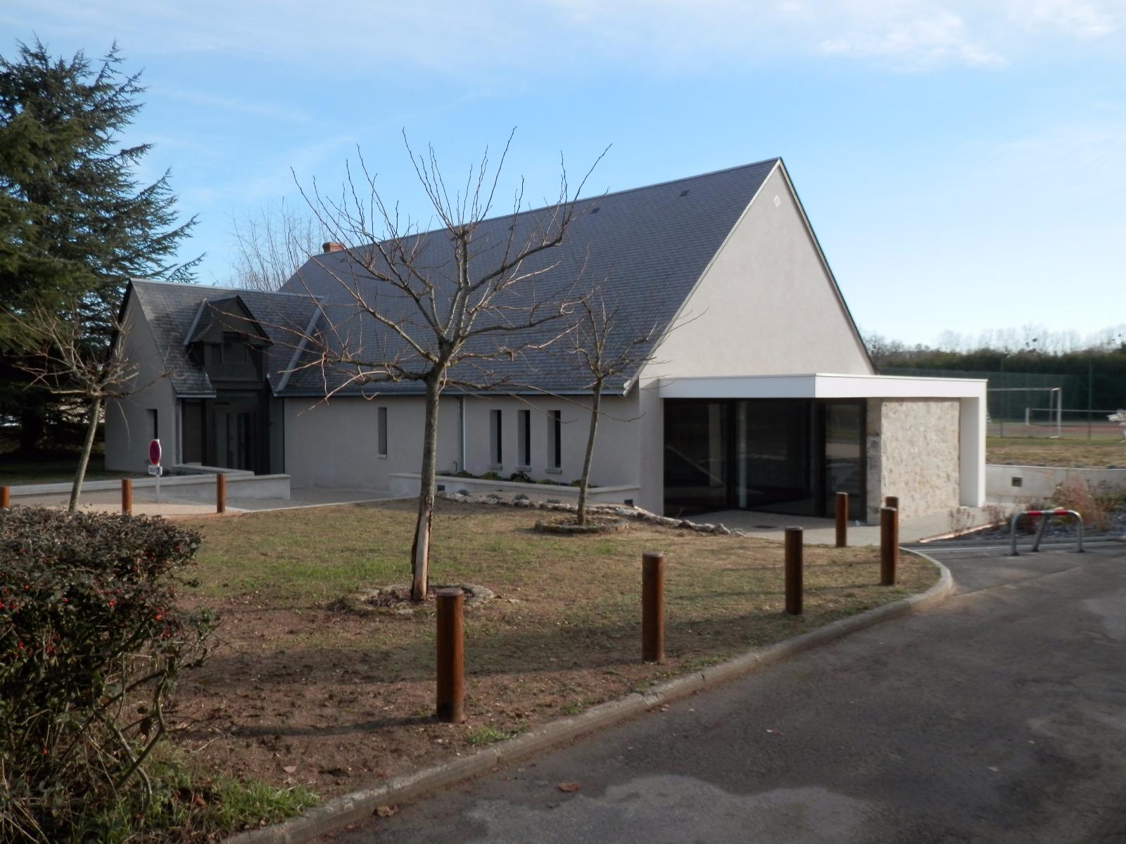 restauration de la salle des fetes de FEINGS