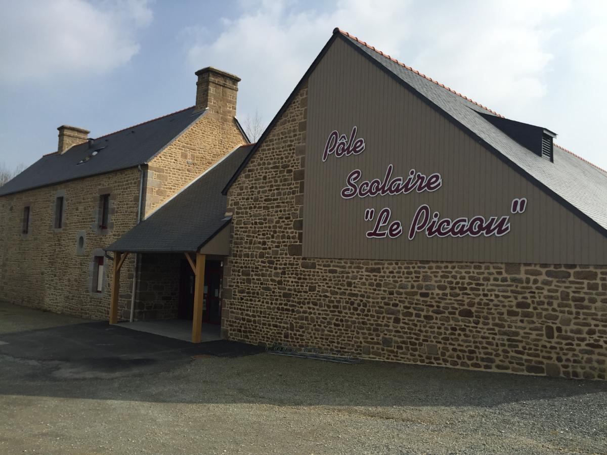 Pôle scolaire, Saint Marc le Blanc 35