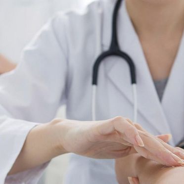 Psicotécnicos La Cañada aplicar crema