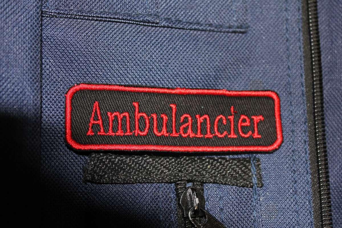 Ambulancier par écusson brodé