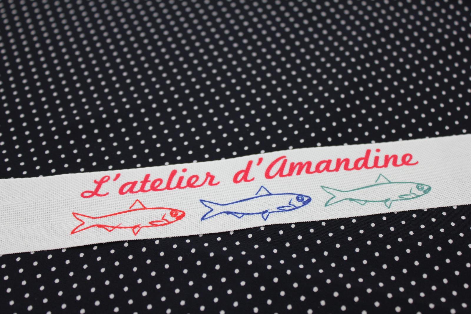 L'atelier d'Amandine par Étiquette sergé polyester imprimée