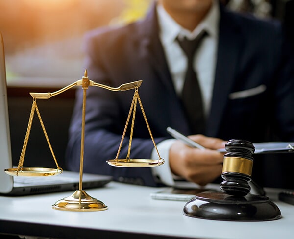 פתרונות משפטיים מגוונים