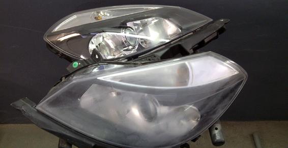 Méca Custom Réfection de pièces - Phare avant et après