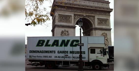 Blanc à Aix-en-Provence - Paris, La France et L'Europe par la route
