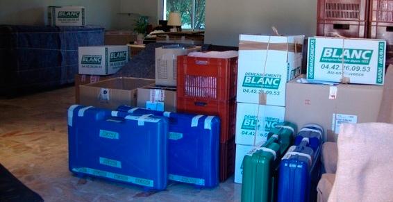 Blanc - utilisation de matériel adapté pour objets fragiles