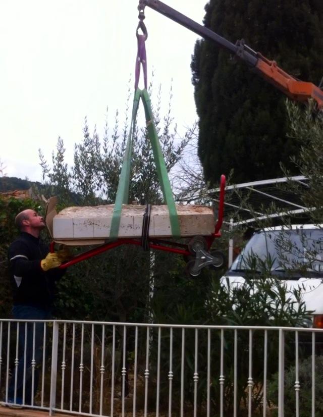Grue pour déménagements avec manutentions lourdes