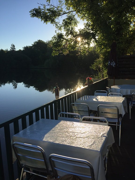 L'Etang Fleuri, restaurant situé à Vert le Petit