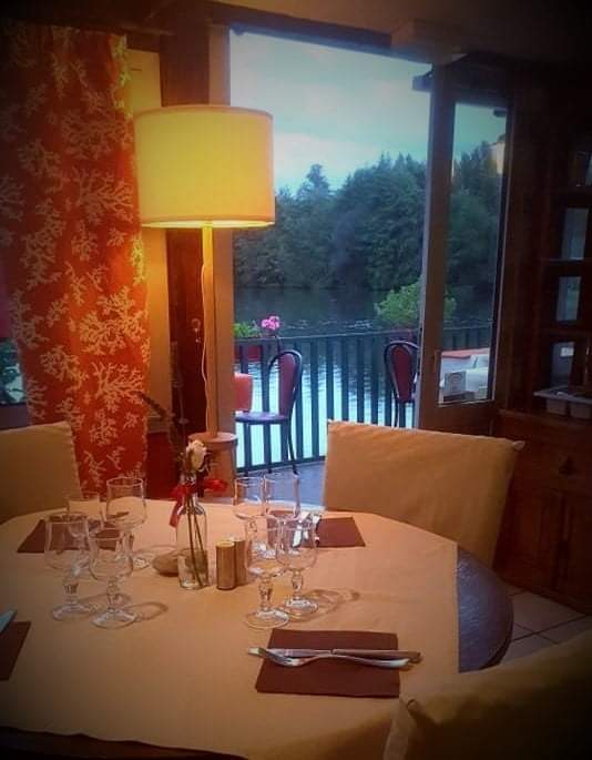 L'Etang Fleuri, restaurant situé à Vert le Petit
