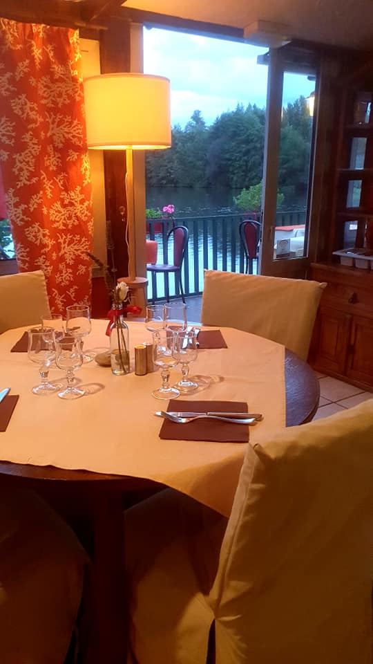 L'Etang Fleuri, restaurant à VertlePetit