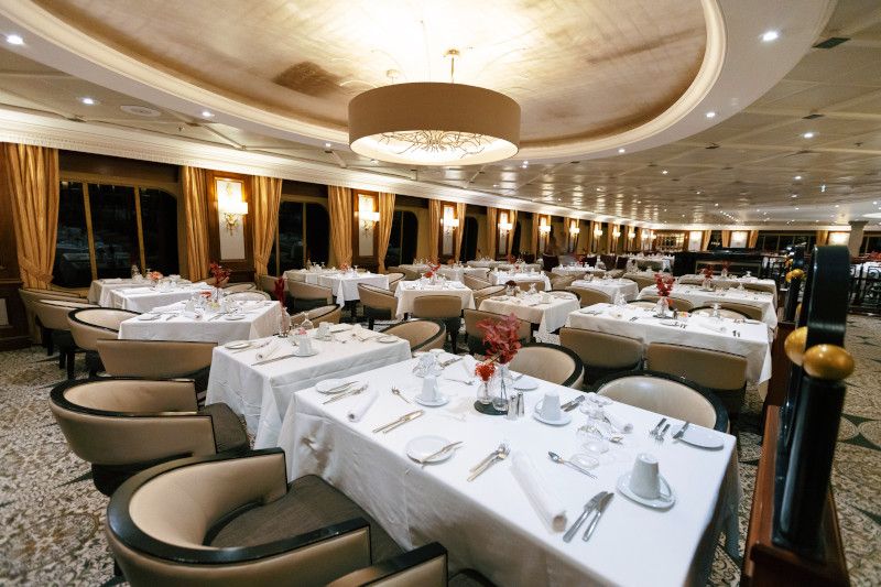 Dining on Azamara Cruises: Menus, Venues & What to Expect