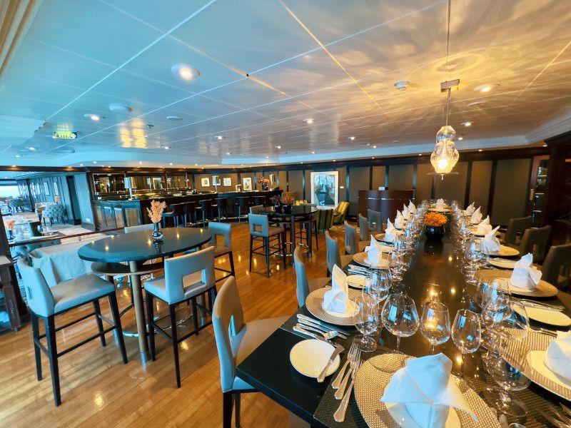 Dining on Azamara Cruises: Menus, Venues & What to Expect
