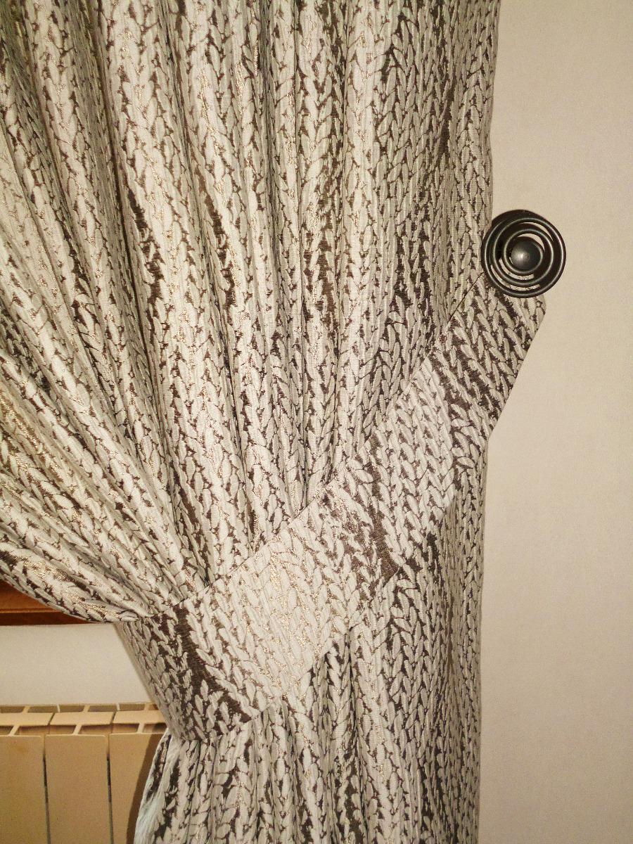 Embrasse demi-lune façon tapissier