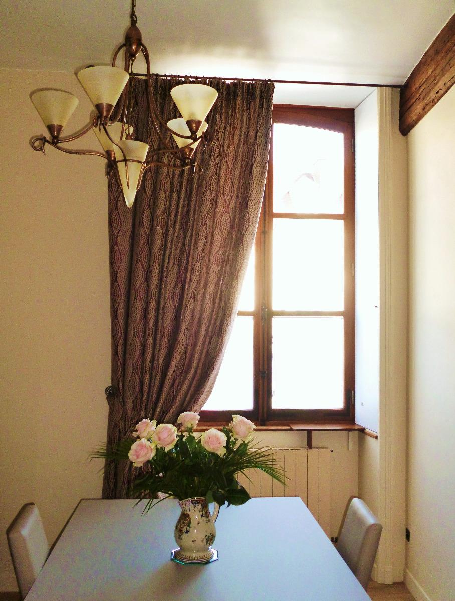 Réalisation de rideaux doublés façon tapissier