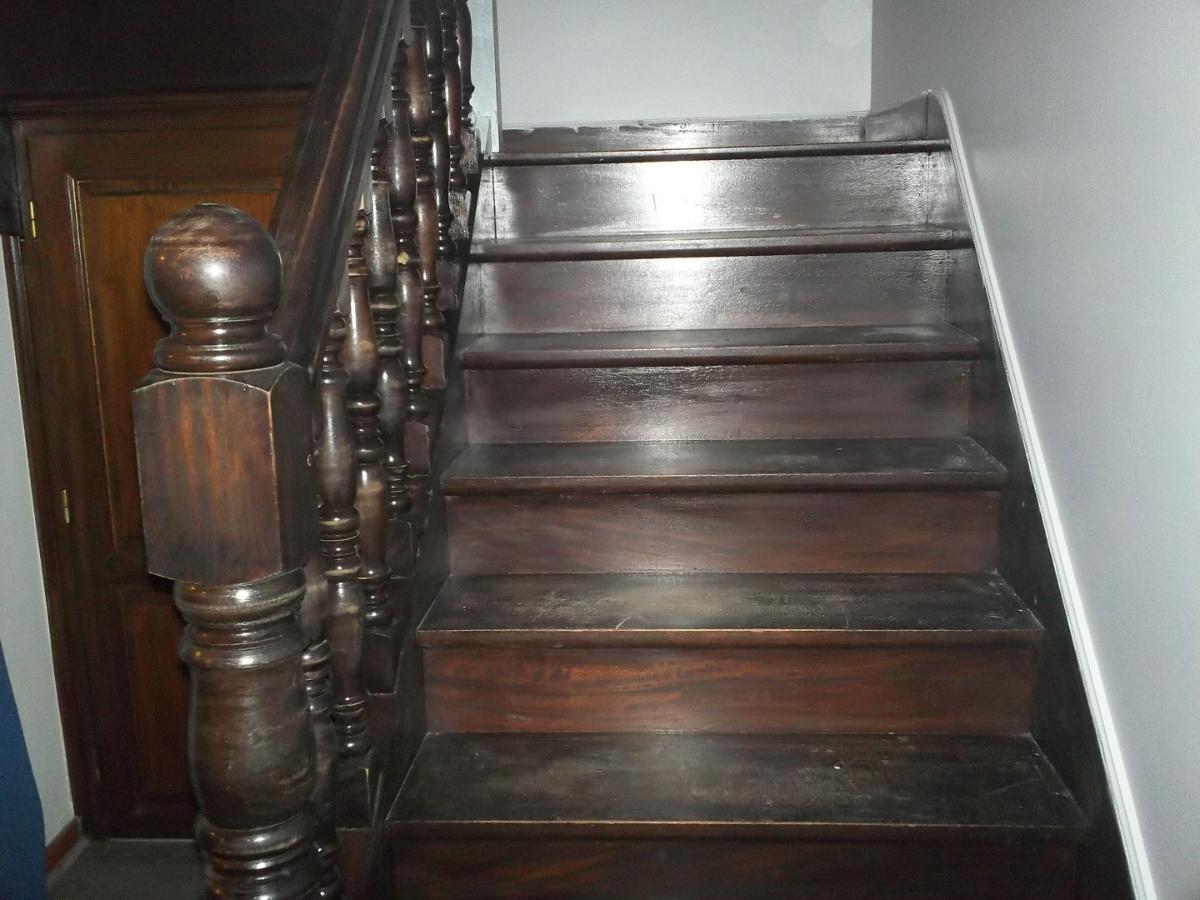 Rénovation : avant - Peinture des escaliers