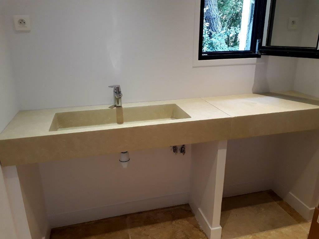 Lavabo de salle d'eau