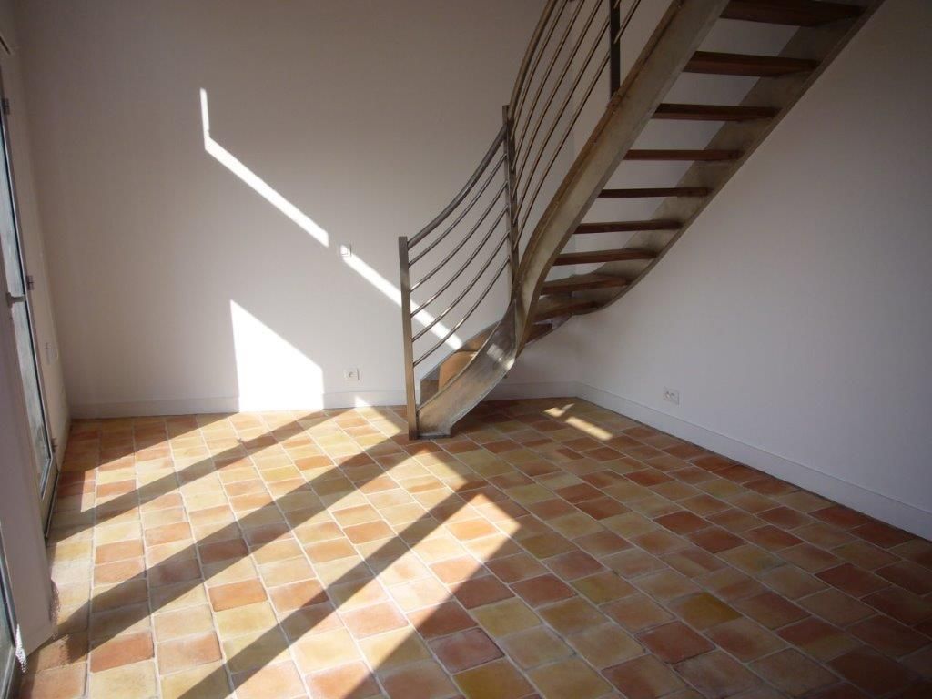 20x20 fait main 6 pour rénovation d'intérieur avec escaliers
