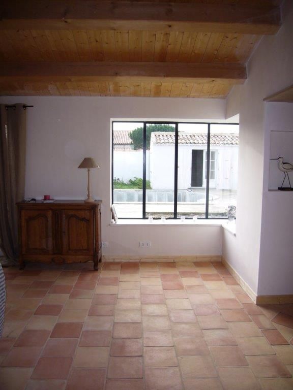 25x25 fait main 9 dans un salon avec bowindow