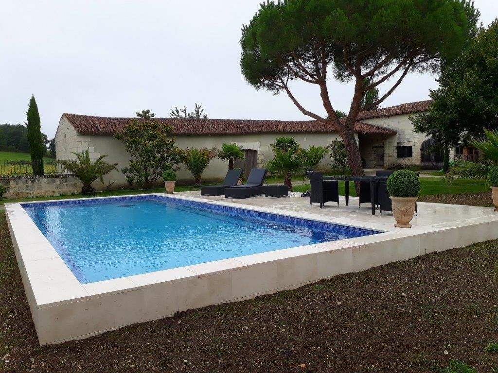 Pierre tradition n 2 pour margelle et terrasse de piscine