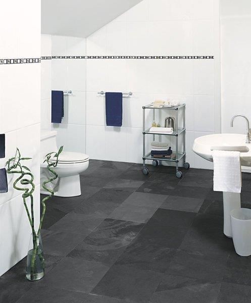 Ardoise_60x60 dans une salle de bains