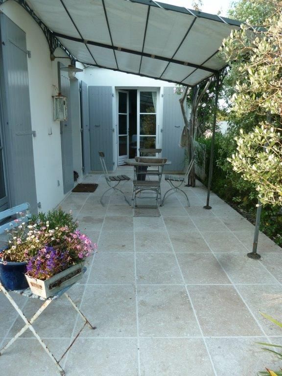 Travertin 60x40x1.2 pour petite terrasse couverte