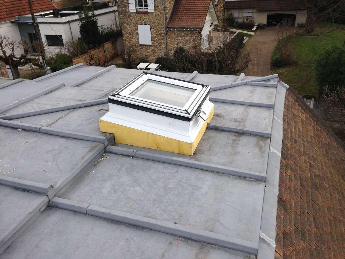 Remplacement d'un vasistas par une fenêtre coupole VELUX en Essonne (91)
